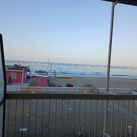 Cn010 - Cesenatico, Ampio Trilocale Fronte Mare Con Inclusa Apartment *